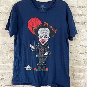 Boys IT clown short sleeve top size medium